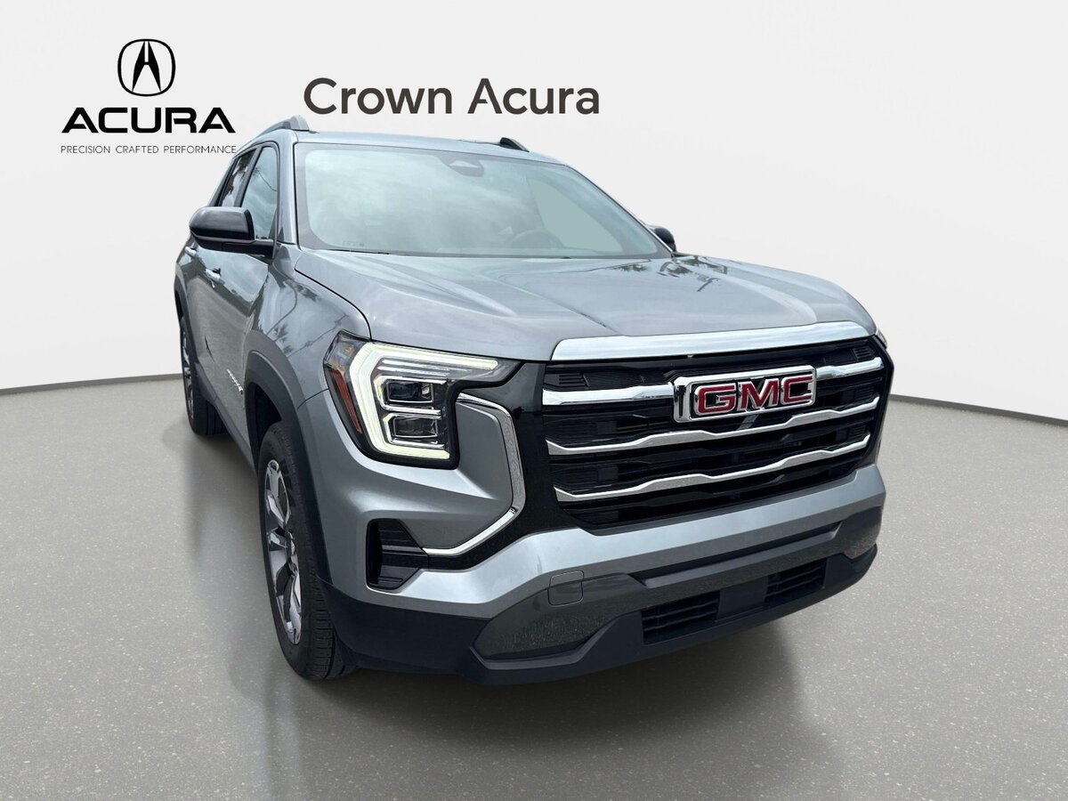 Used 2025 GMC Terrain Elevation w/ Elevation Premium Package AWD/4WD image 7