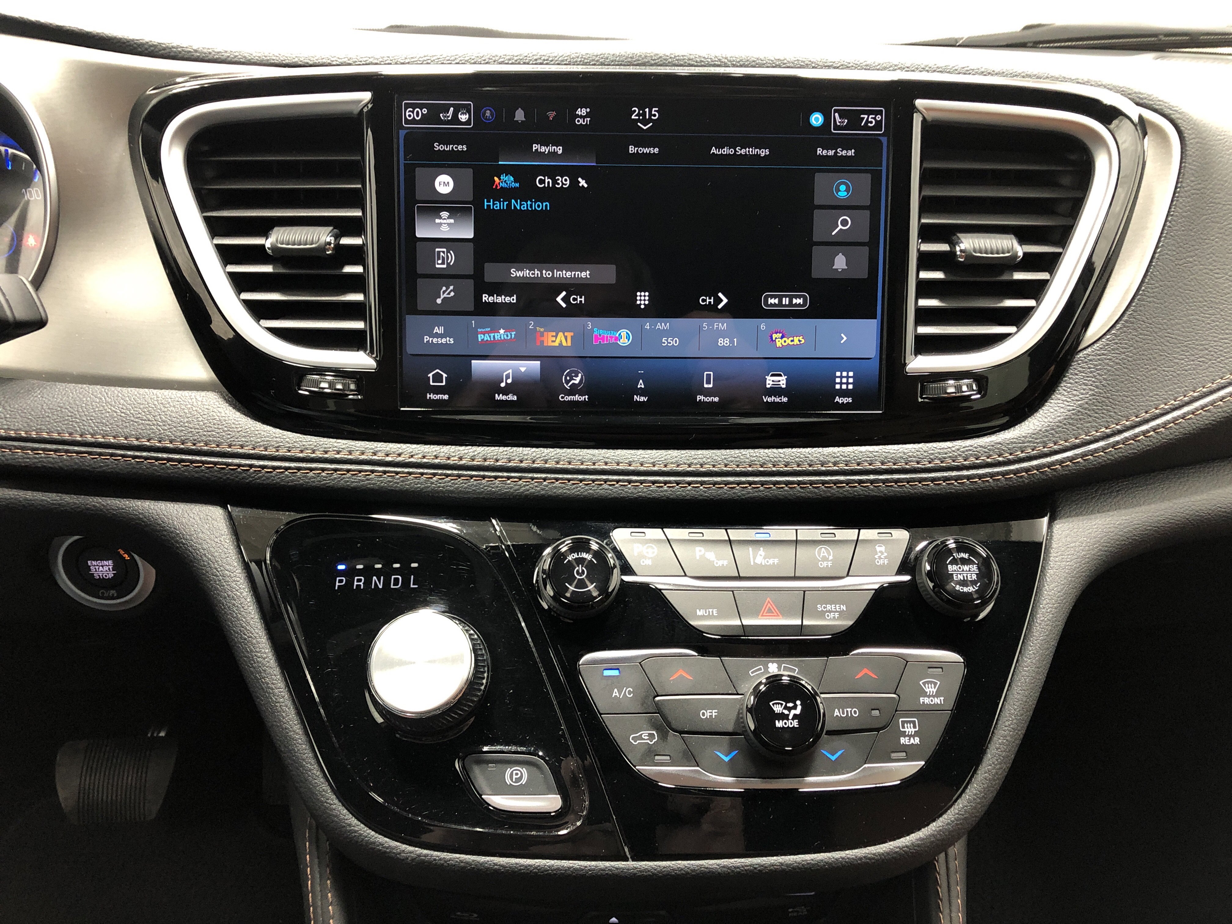 Certified 2024 Chrysler Pacifica Pinnacle FWD image 26
