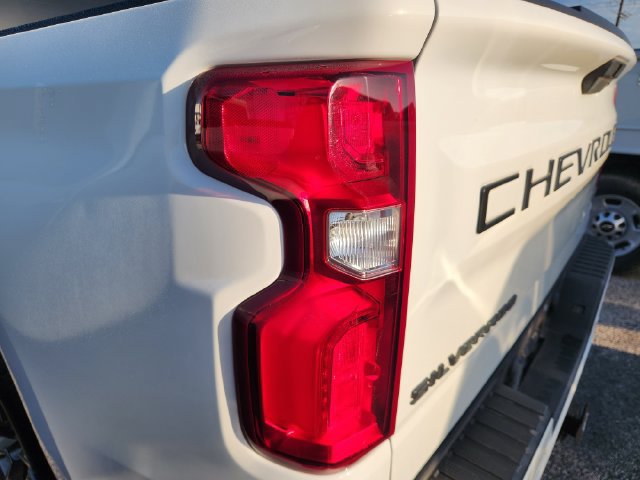 Used 2022 Chevrolet Silverado 1500 RST w/ Safety Package RWD image 7
