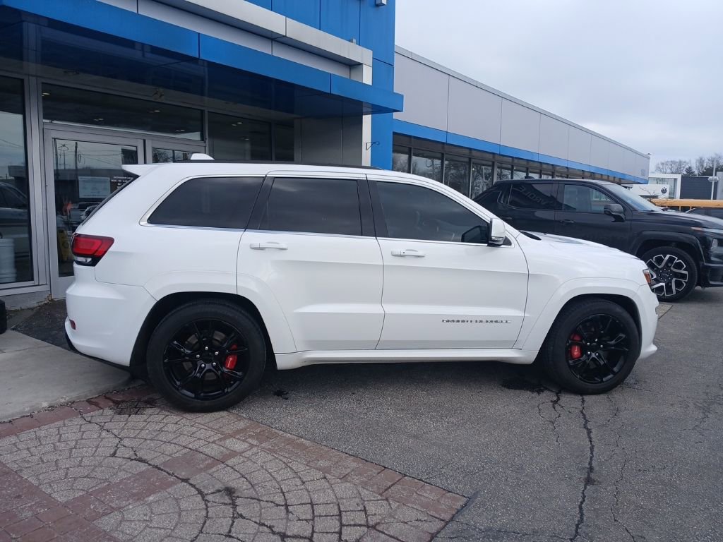 Used 2015 Jeep Grand Cherokee SRT w/ Luxury Group II image 9