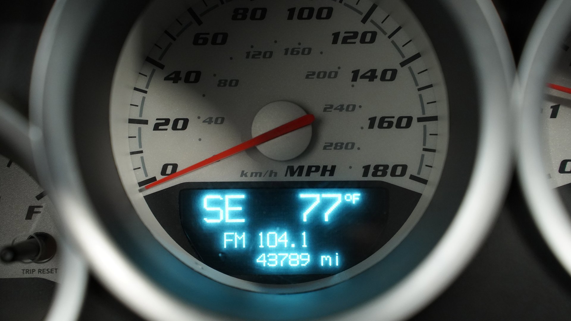 Used 2006 Dodge Magnum SRT8 w/ SRT Option Group III image 31