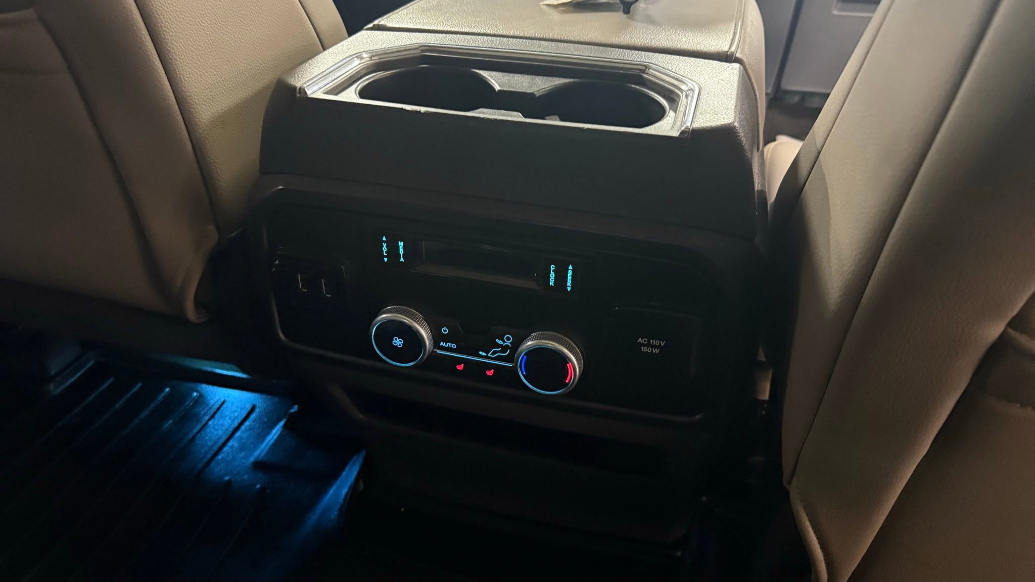 Used 2019 Ford Expedition Limited image 16