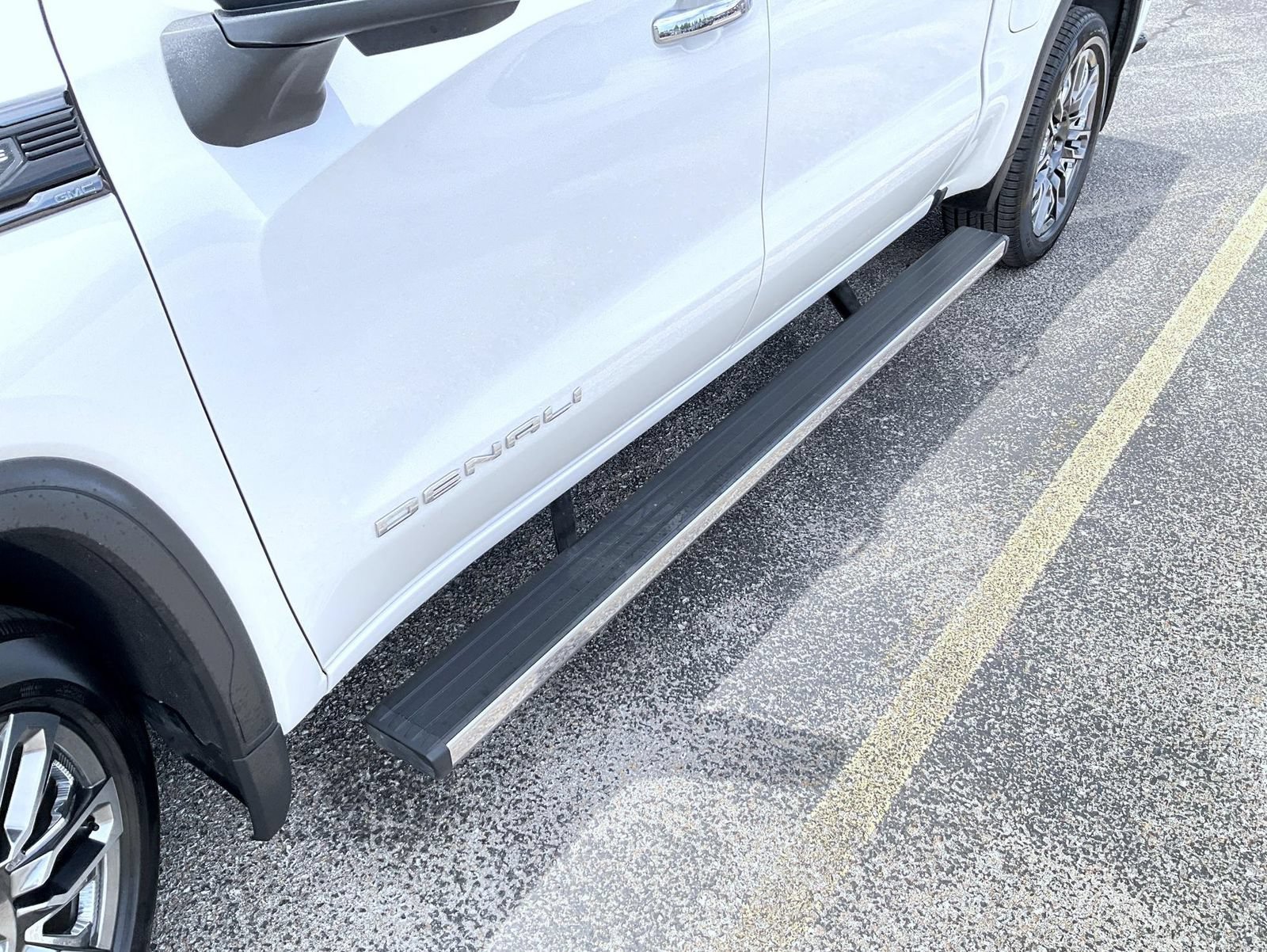 Certified 2024 GMC Sierra 1500 Denali Ultimate AWD/4WD image 21