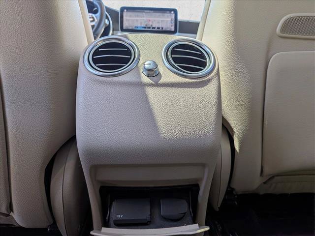 Used 2020 Mercedes-Benz GLC 300 4MATIC image 17