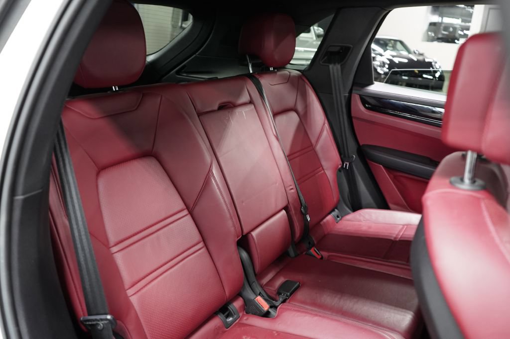 Used 2019 Porsche Cayenne E-Hybrid AWD/4WD image 34