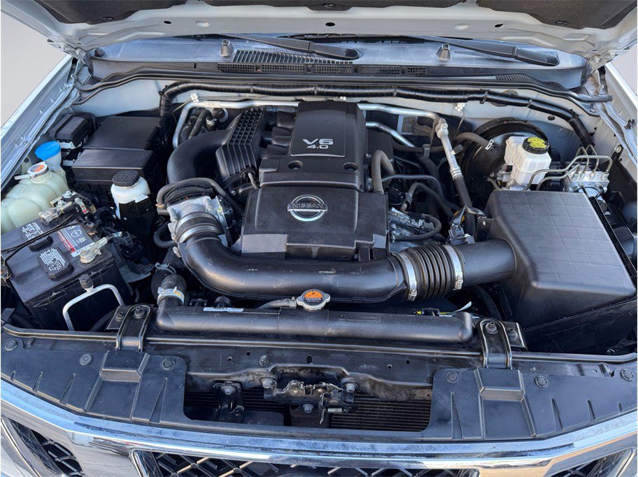 Used 2019 Nissan Frontier SL image 9