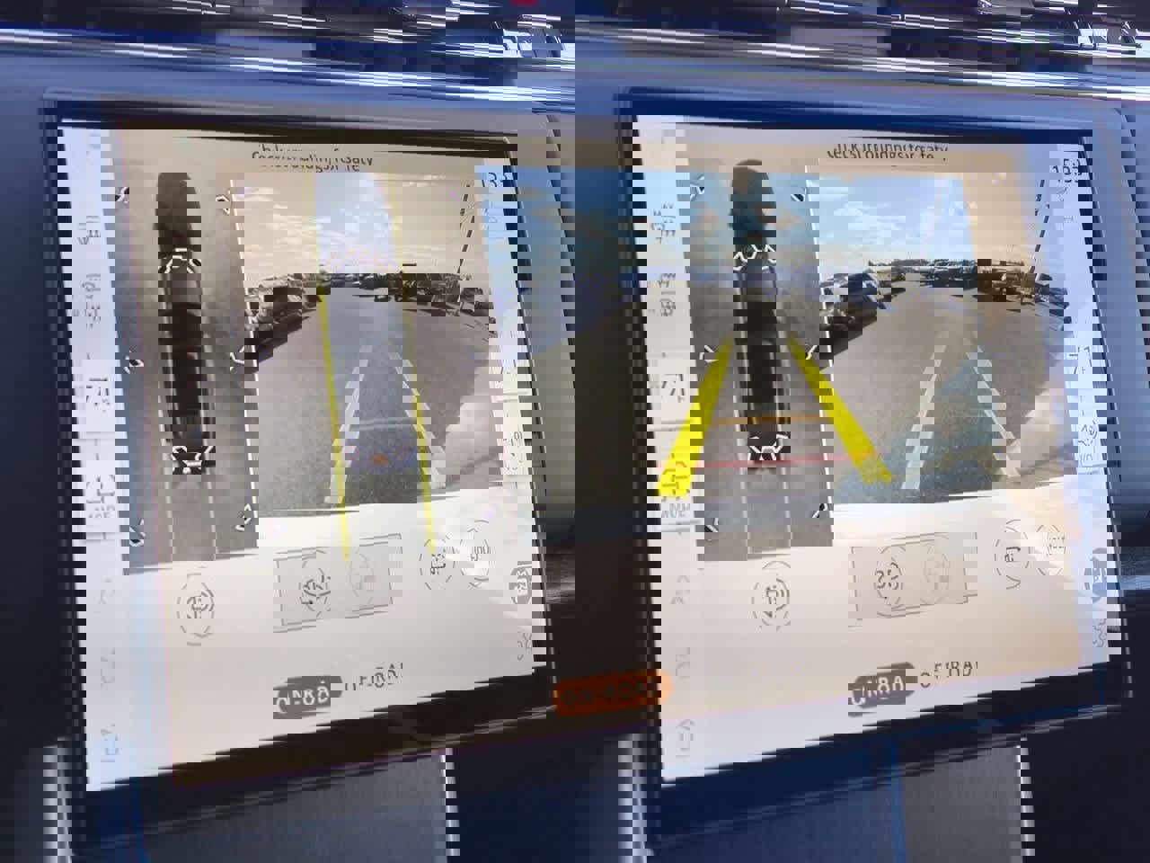 New 2025 Land Rover Range Rover SE image 30