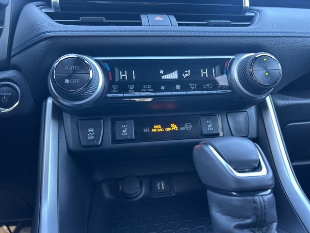 Used 2023 Toyota RAV4 SE w/ Convenience Package AWD/4WD image 28