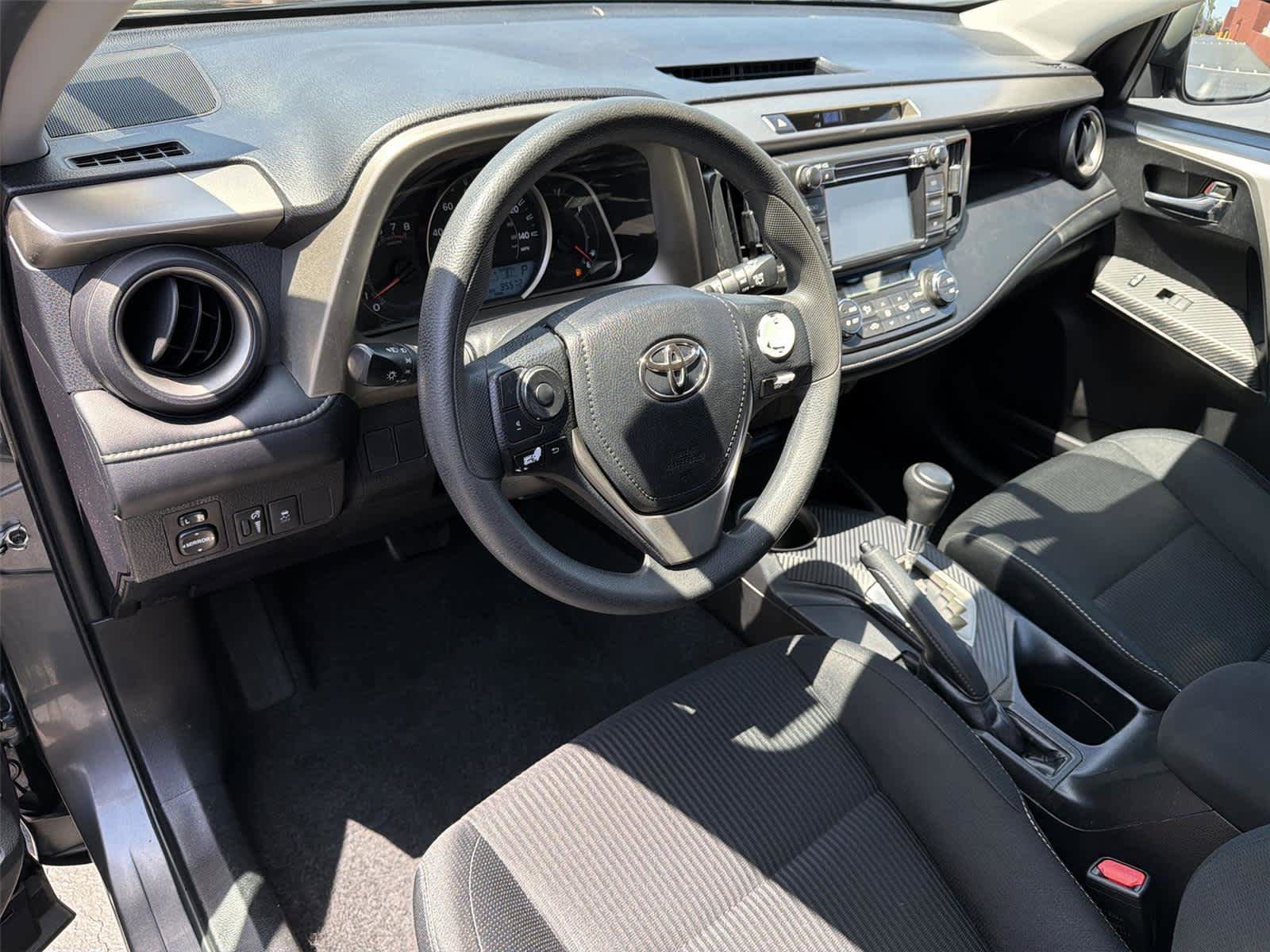 Used 2015 Toyota RAV4 XLE FWD image 2