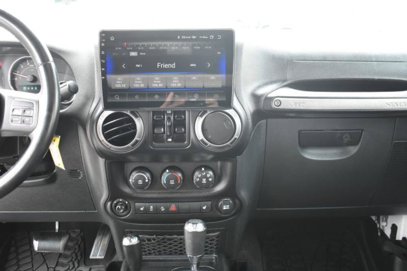 Used 2018 Jeep Wrangler Unlimited Sport S AWD/4WD image 15