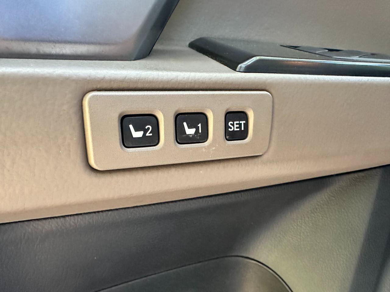 Used 2023 Lexus GX 460 Premium AWD/4WD image 10