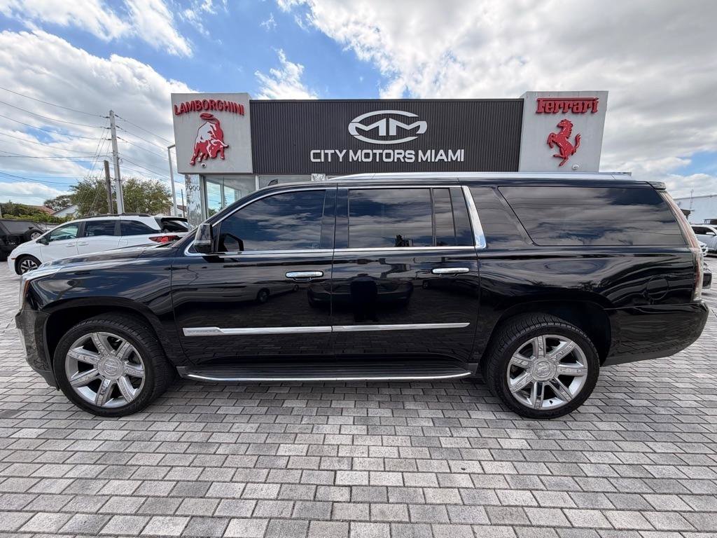 Used 2018 Cadillac Escalade ESV Luxury RWD image 4