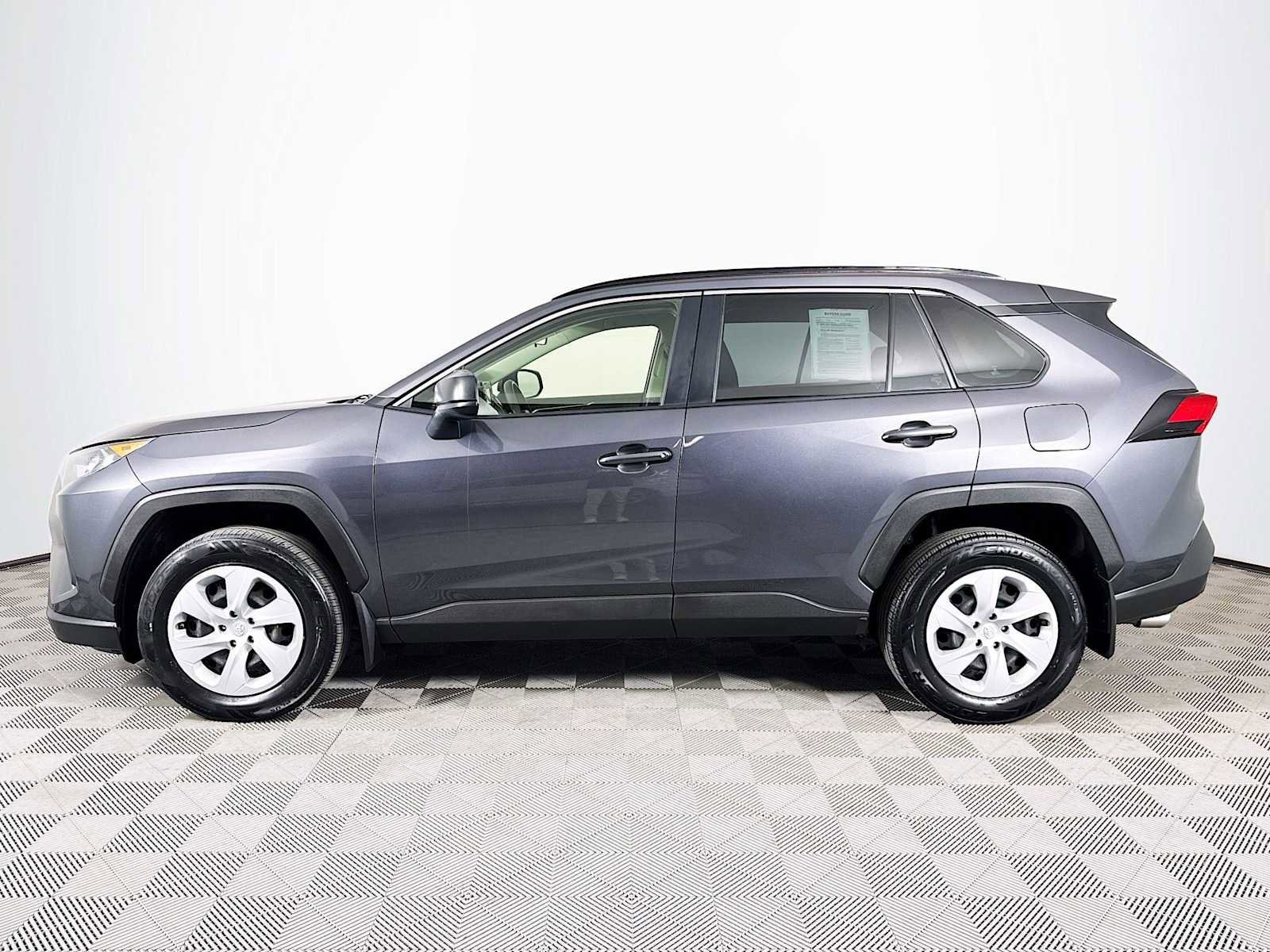 Used 2019 Toyota RAV4 LE w/ Carpet Mat Package image 7