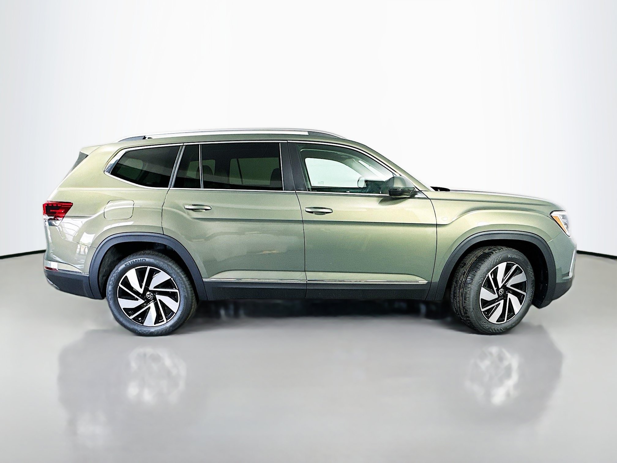 New 2026 Volkswagen Atlas SEL AWD/4WD image 8
