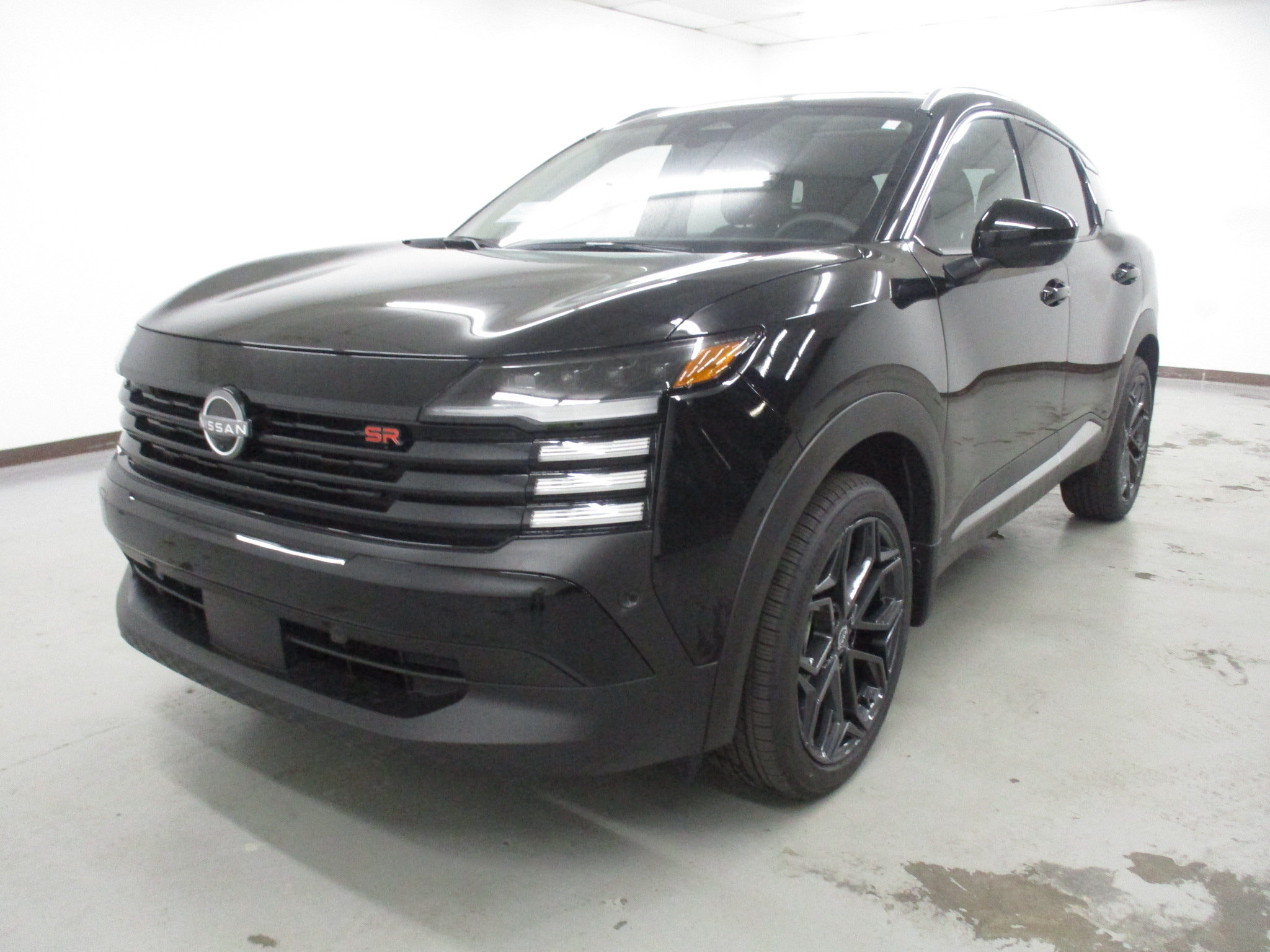 New 2026 Nissan Kicks SR w/ SR Premium Package AWD/4WD image 1
