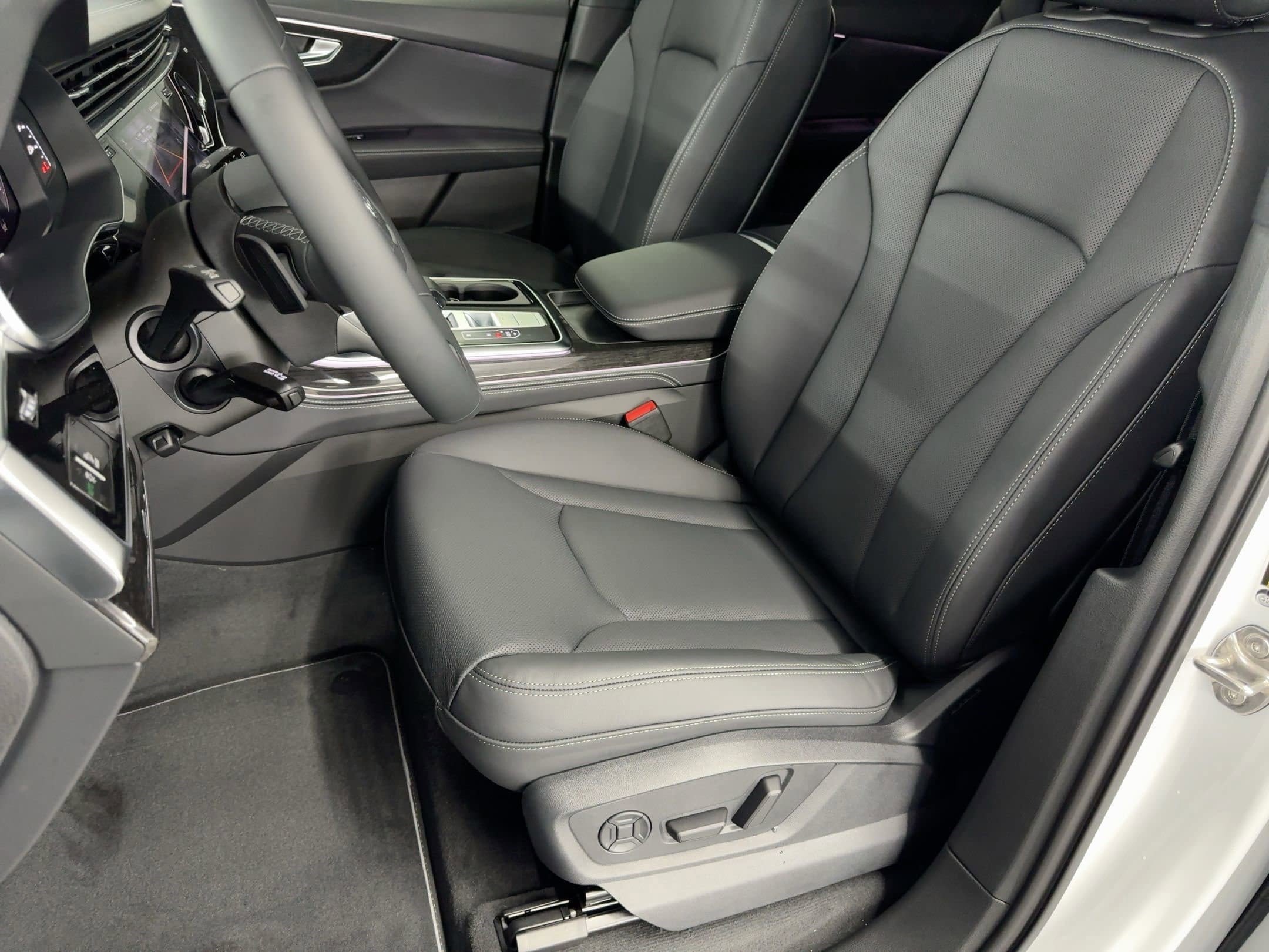 New 2026 Audi Q7 3.0T Premium Plus AWD/4WD image 5
