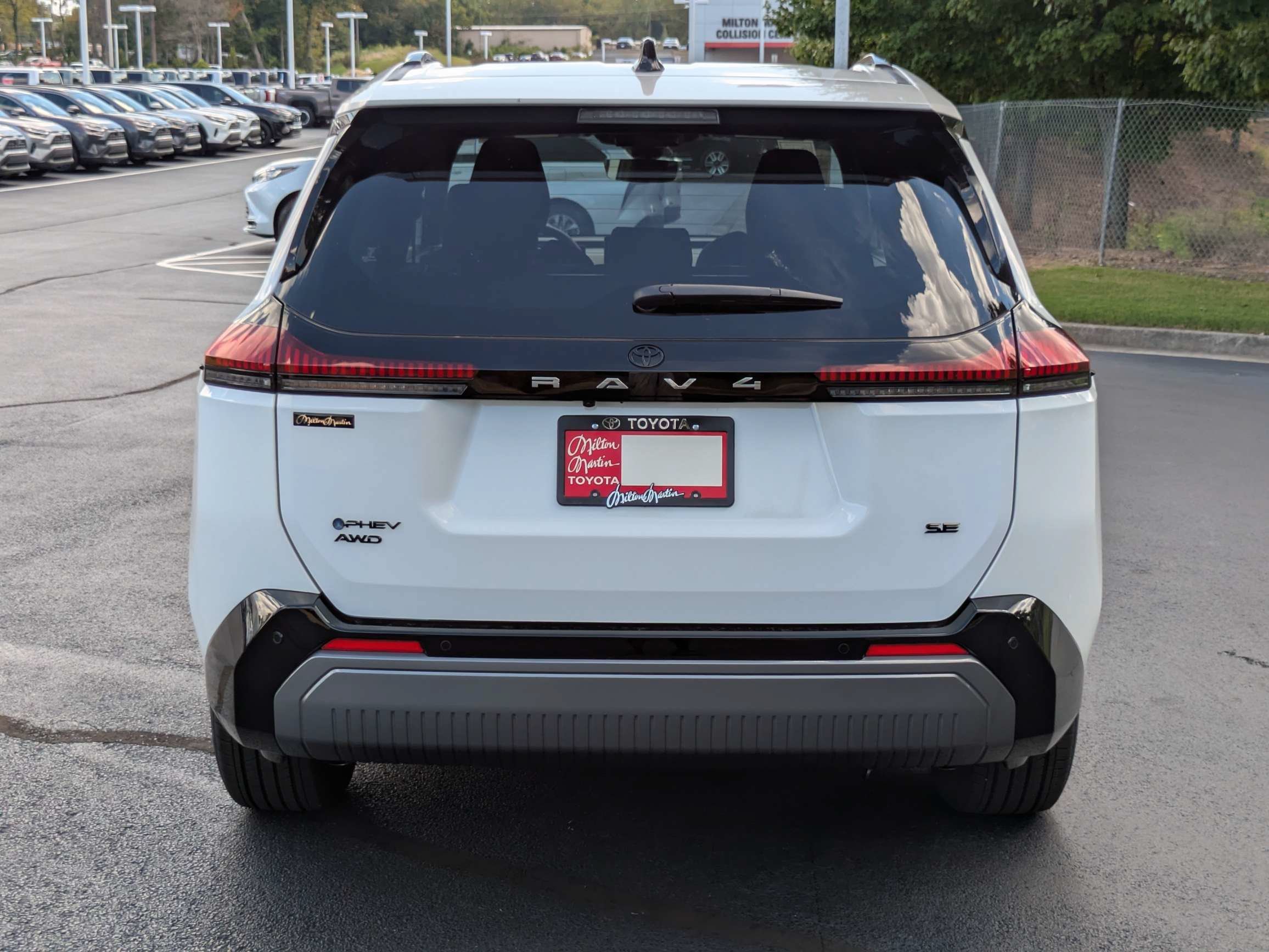 New 2026 Toyota RAV4 SE w/ Weather Package AWD/4WD image 5