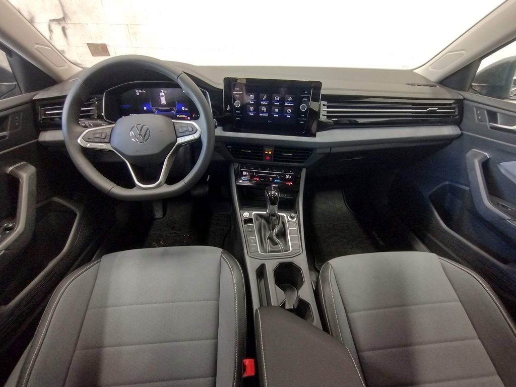 New 2026 Volkswagen Jetta SE image 32