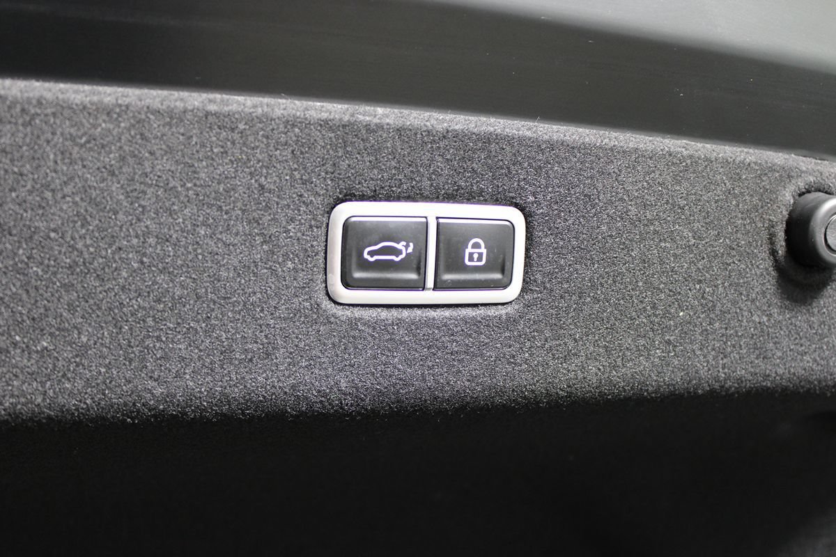 Used 2024 Hyundai Ioniq 6 Limited RWD image 24