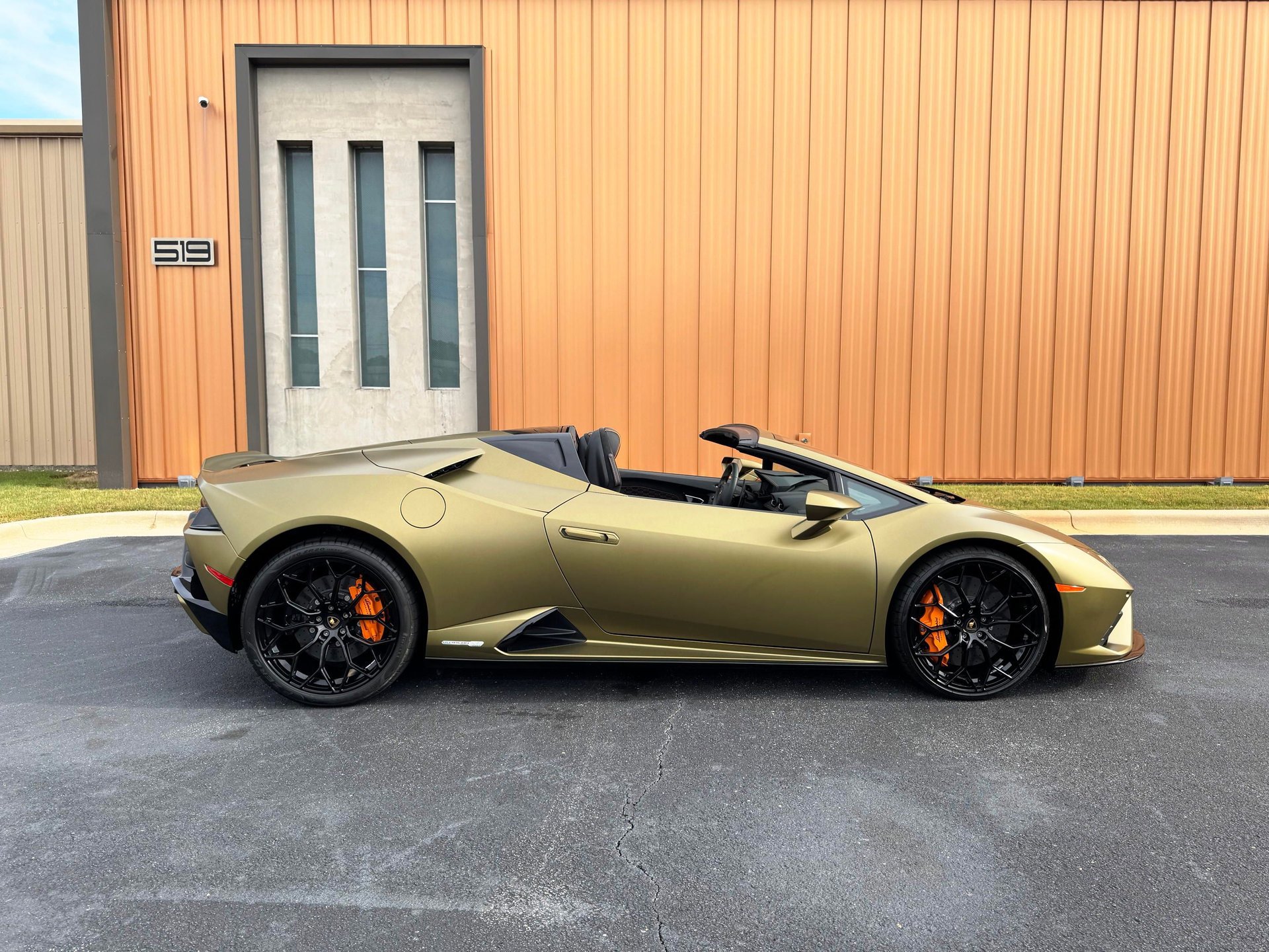 Used 2023 Lamborghini Huracan EVO RWD image 5