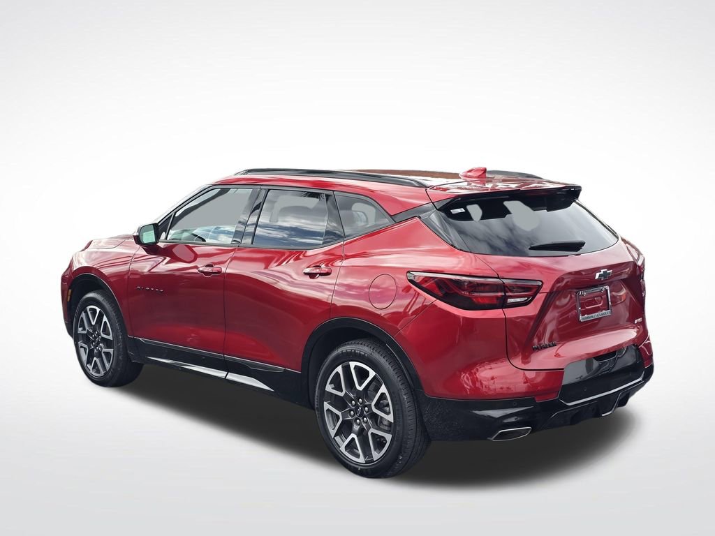 Used 2024 Chevrolet Blazer RS image 3