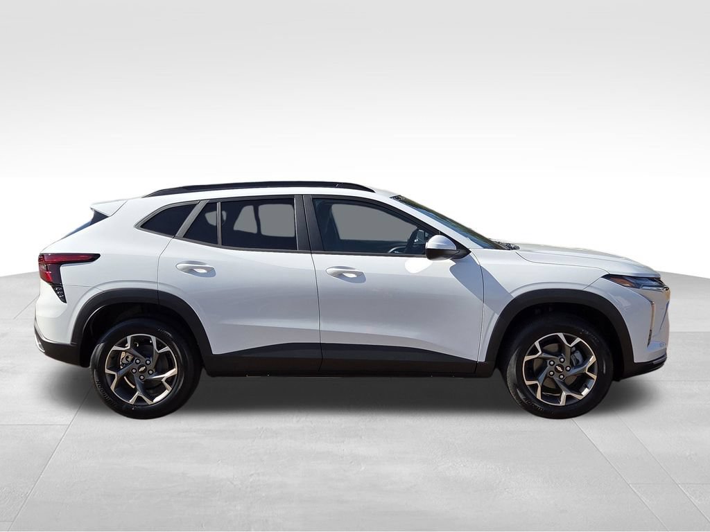 New 2026 Chevrolet Trax LT FWD image 5