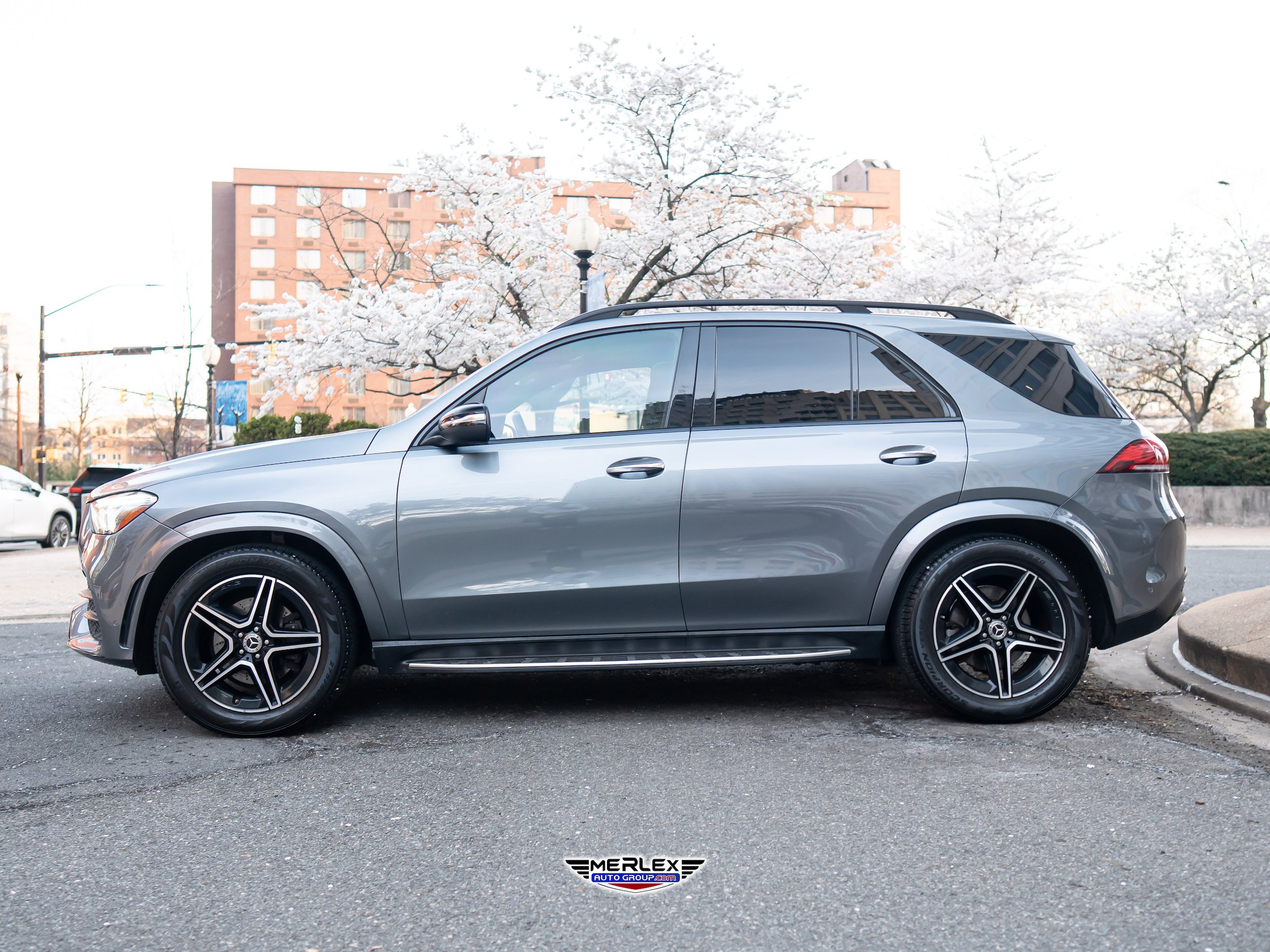 Used 2020 Mercedes-Benz GLE 350 4MATIC image 4
