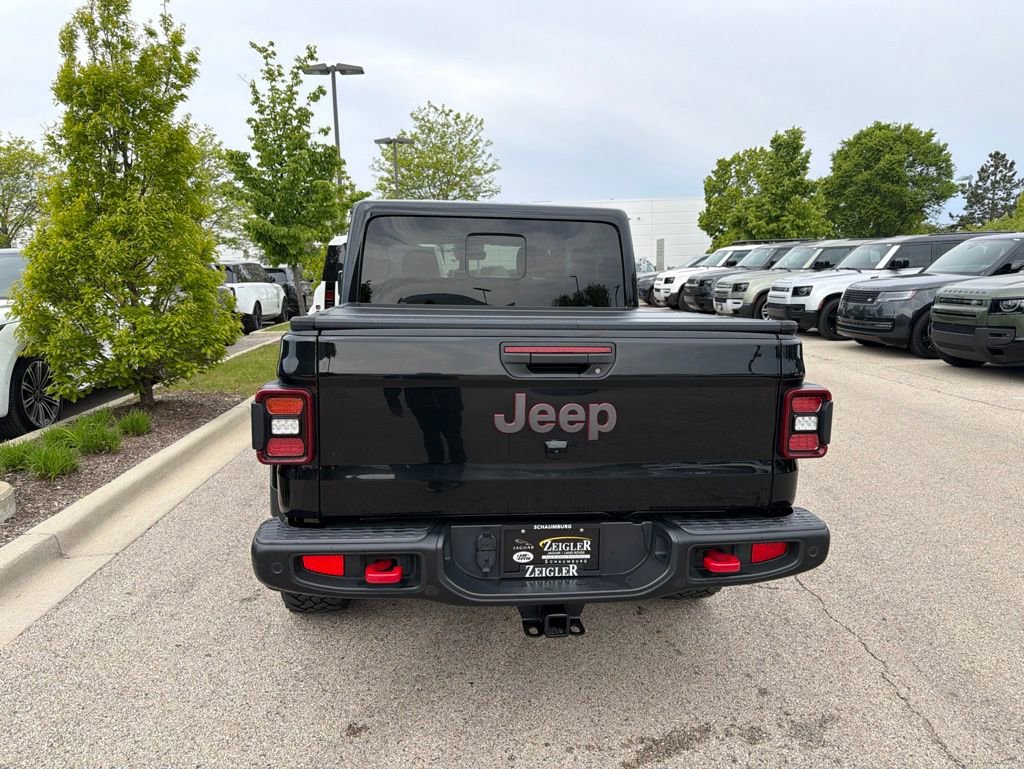 Used 2022 Jeep Gladiator Rubicon w/ Cold Weather Group AWD/4WD image 4