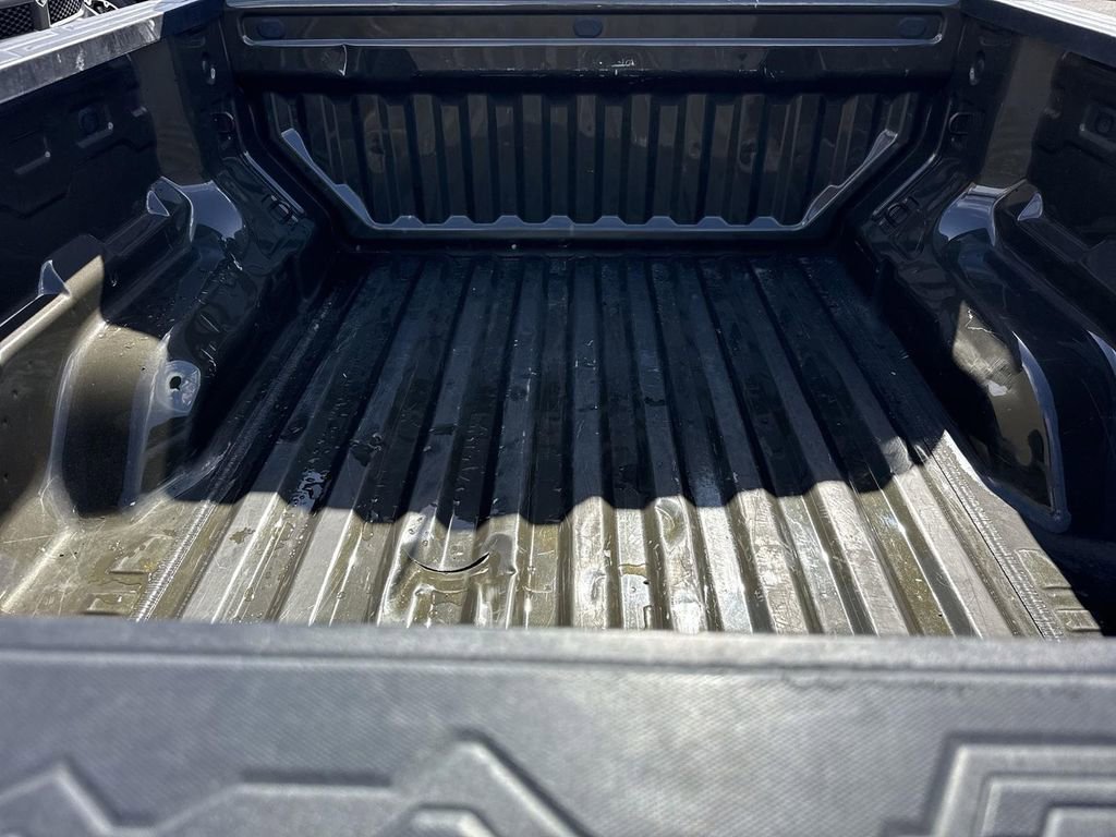 Used 2023 Chevrolet Colorado W/T image 21