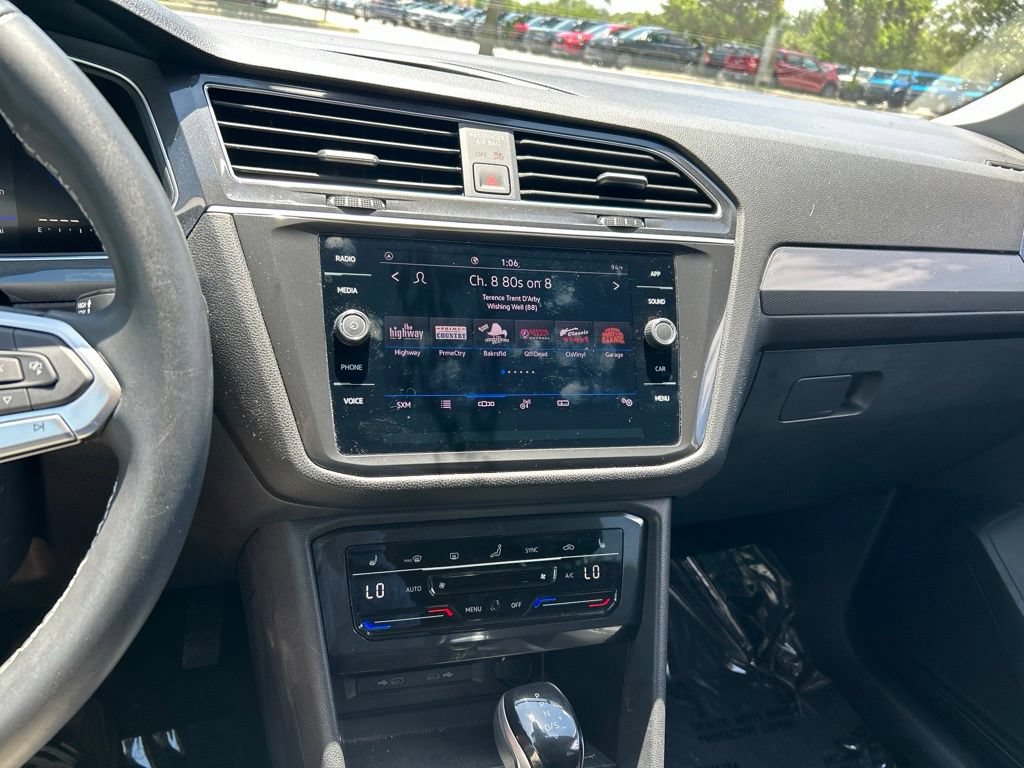 Certified 2023 Volkswagen Tiguan SE FWD image 31