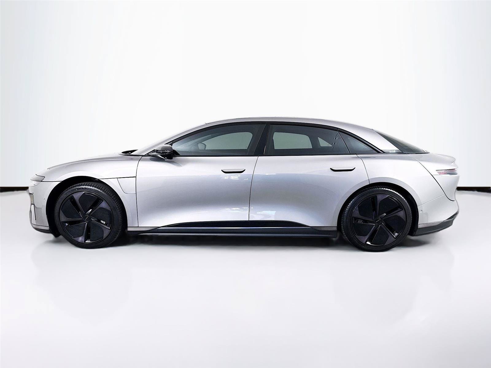 Used 2025 Lucid Air Pure RWD image 5