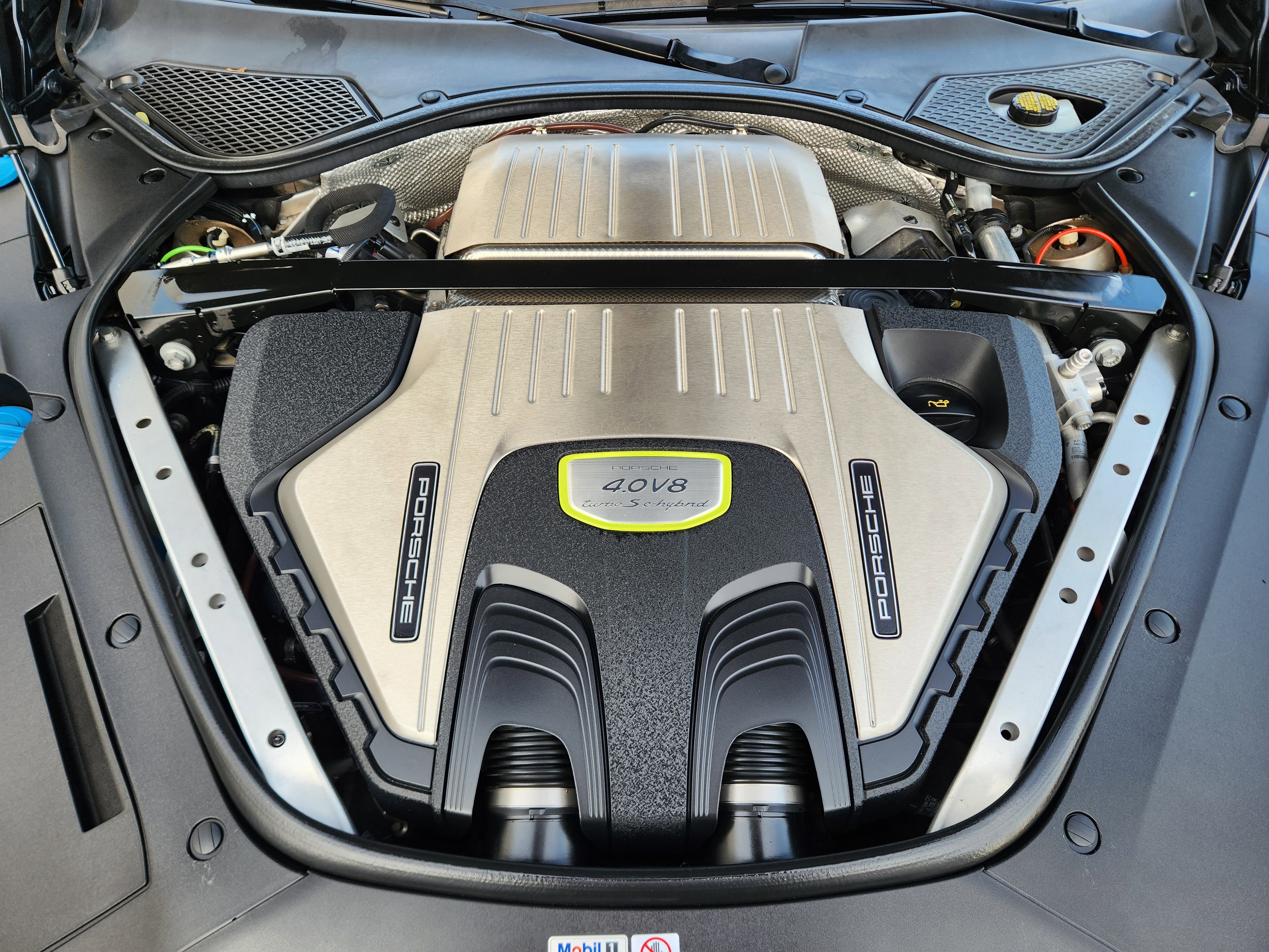 Used 2018 Porsche Panamera Turbo S image 33