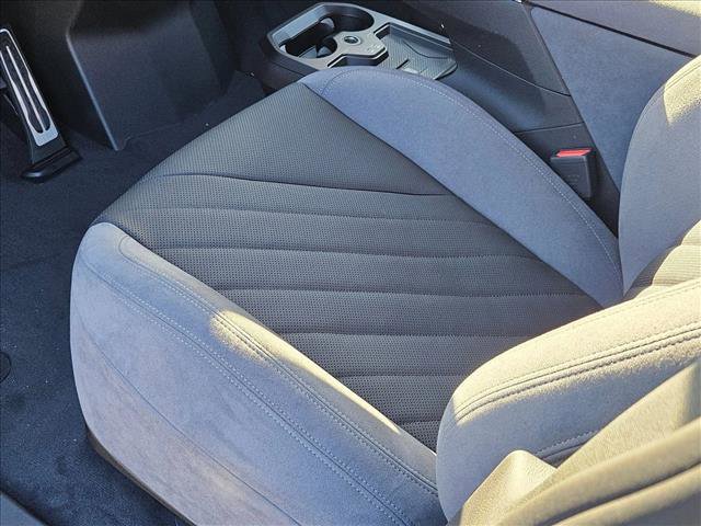 New 2026 BMW iX xDrive60 image 4