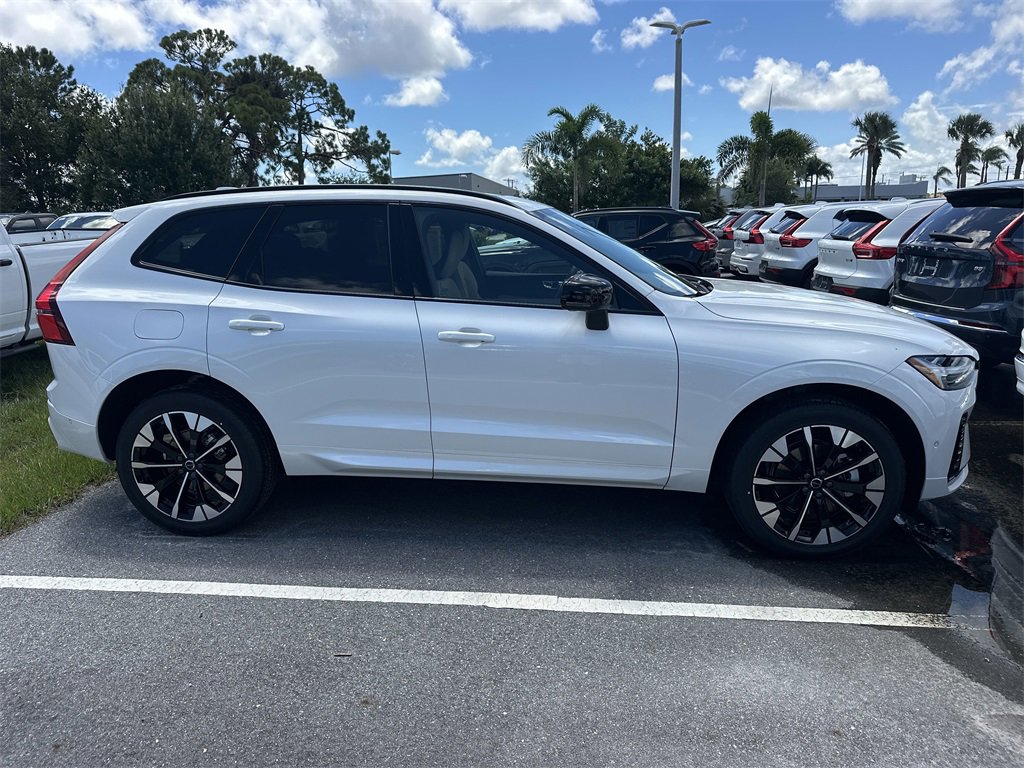 New 2026 Volvo XC60 B5 Plus w/ Protection Package Premier image 2