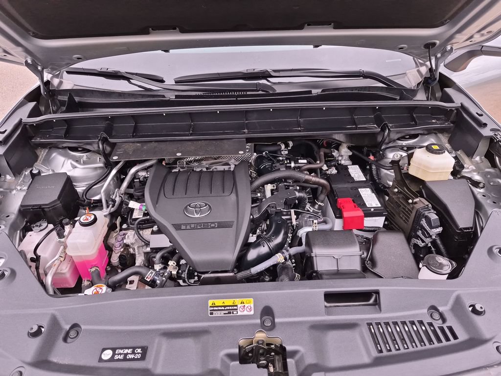 Used 2023 Toyota Highlander L FWD image 18