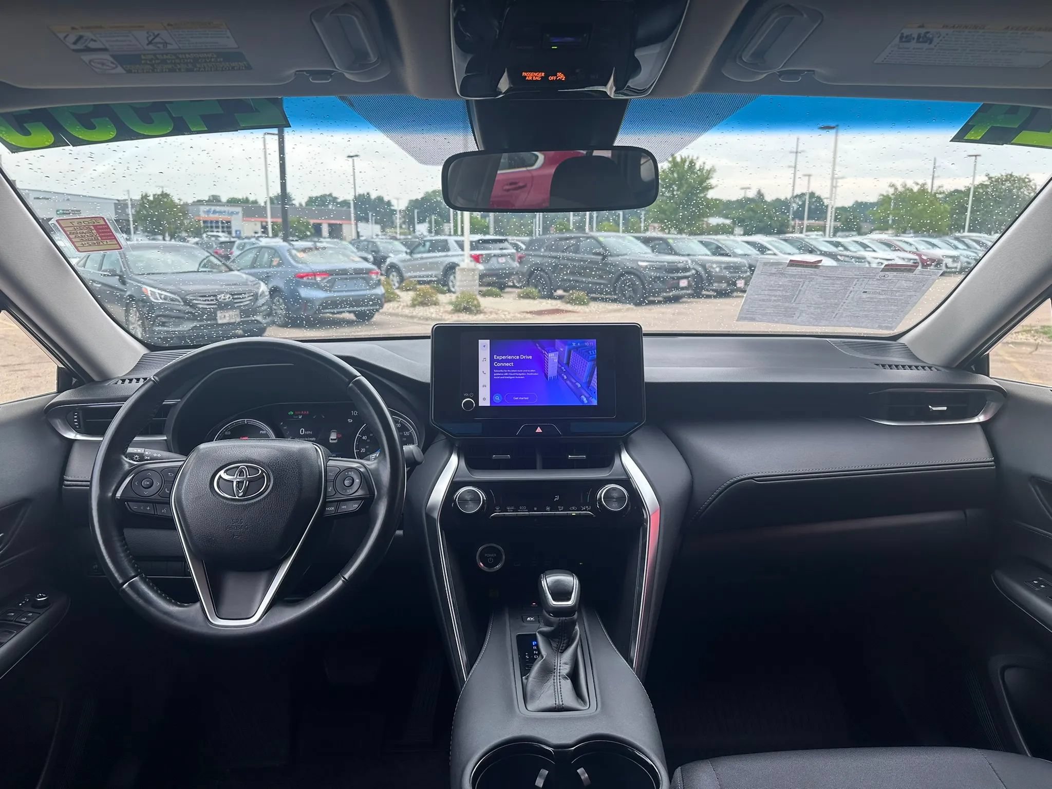 Used 2024 Toyota Venza LE AWD/4WD image 15