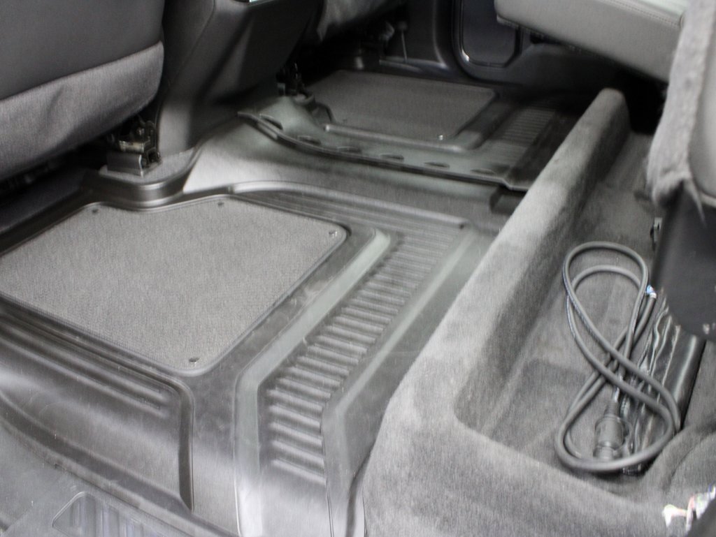 Used 2024 GMC Sierra 2500 AT4 image 71