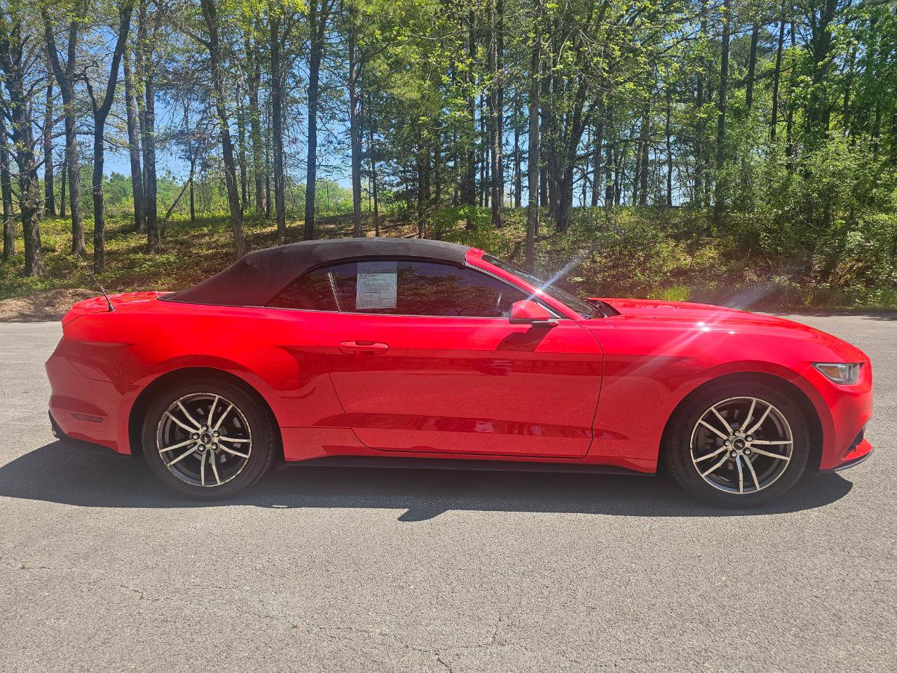 Used 2016 Ford Mustang Premium RWD image 4