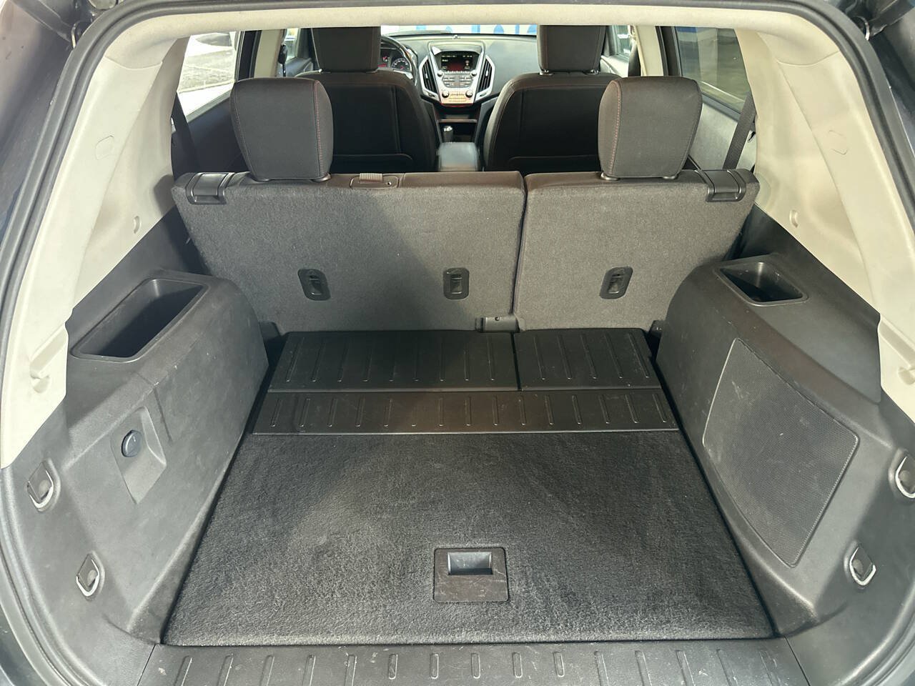 Used 2017 GMC Terrain SLE w/ Chrome Package FWD image 14
