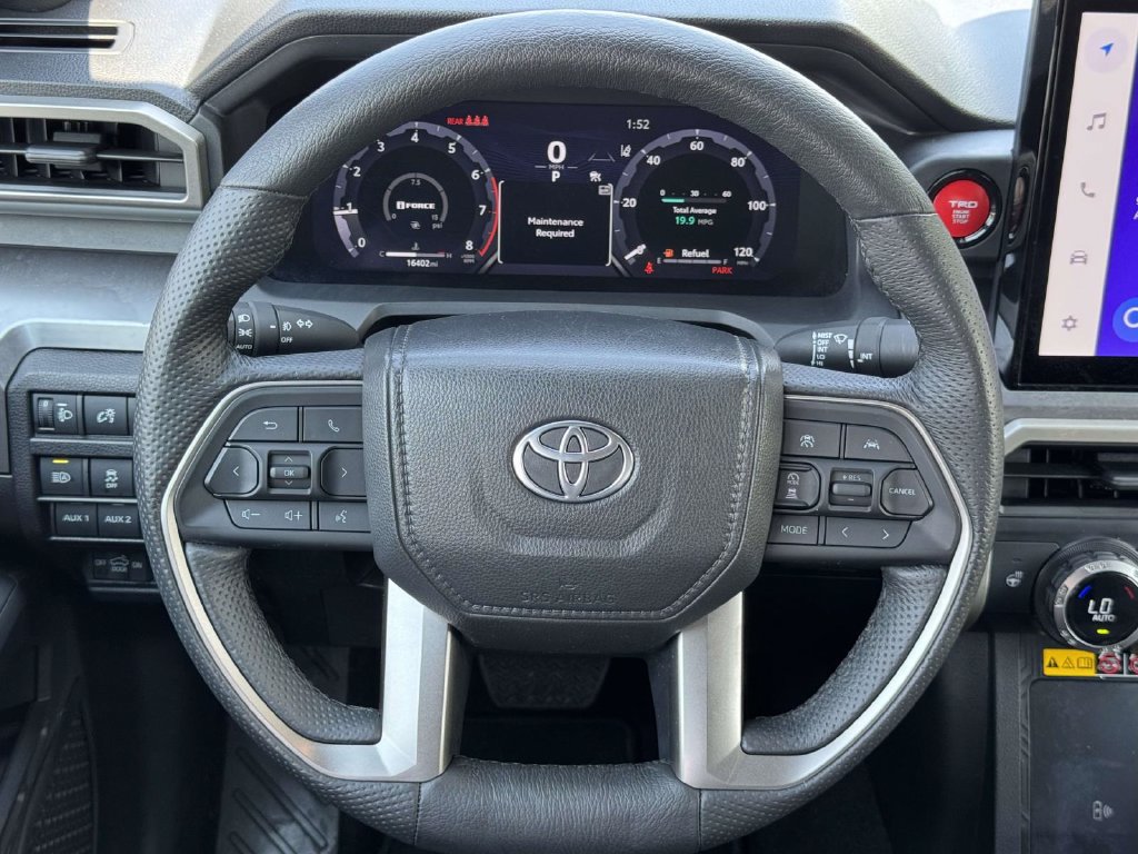 Used 2024 Toyota Tacoma TRD Off-Road w/ TRD Off Road Premium Package AWD/4WD image 11