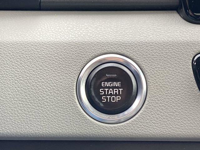 Used 2018 Kia Niro LX image 12