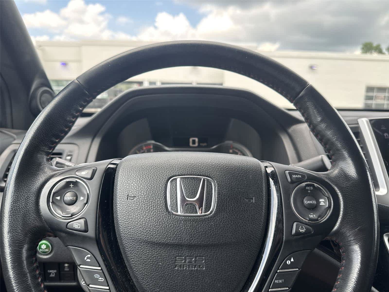 Used 2020 Honda Ridgeline Black Edition image 15