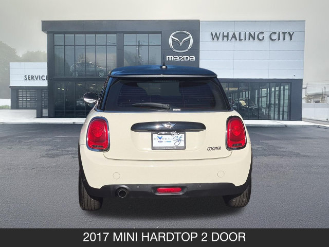 Used 2017 MINI Cooper 2-Door Hardtop FWD image 7