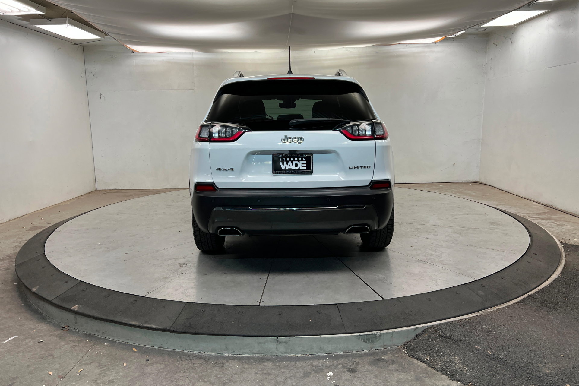 Used 2021 Jeep Cherokee Limited image 4