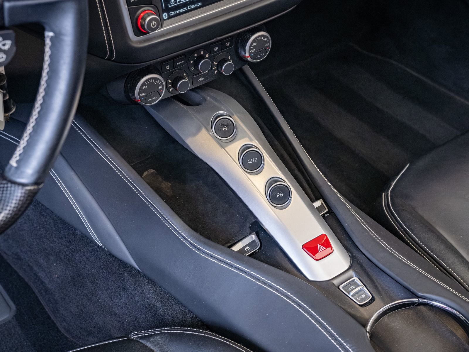 Used 2016 Ferrari California T image 15