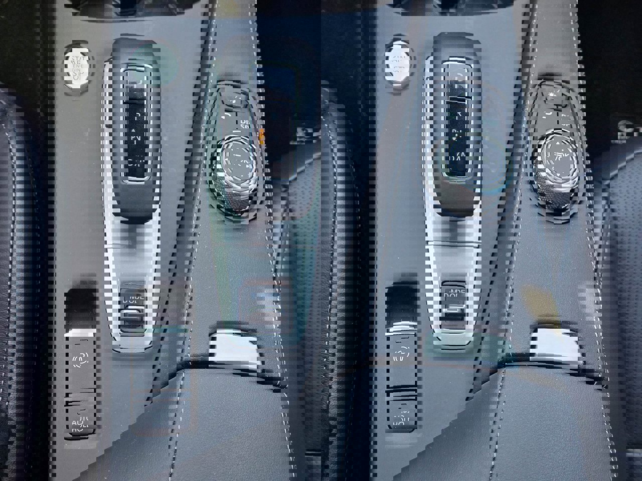 Used 2025 INFINITI QX55 Luxe w/ Cargo Package image 18