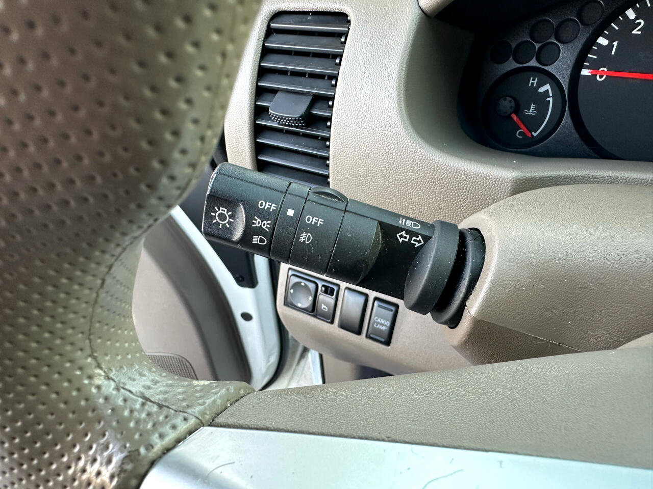 Used 2013 Nissan Frontier SV w/ SV Value Truck Pkg image 36