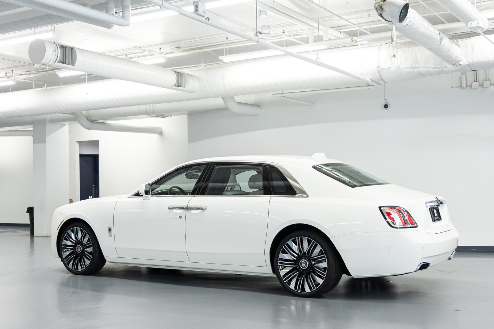 New 2027 Rolls-Royce Ghost Extended Wheelbase AWD/4WD image 5