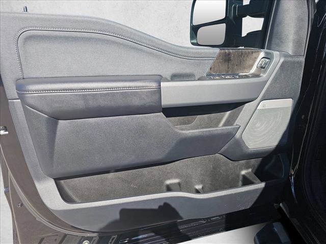 Certified 2024 Ford F250 Lariat w/ Black Appearance Package image 16