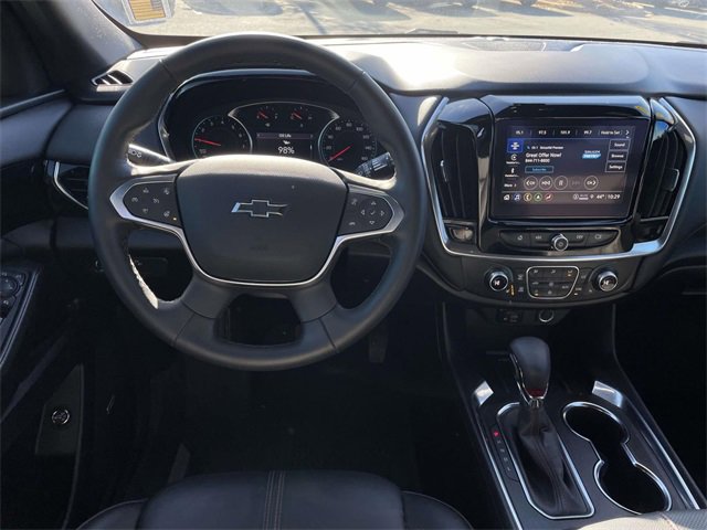 Used 2023 Chevrolet Traverse RS image 4